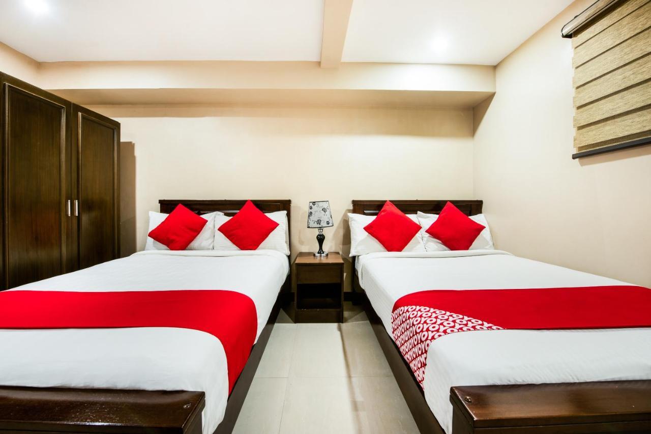 Oyo 419 La Scala Residences Manilla Buitenkant foto