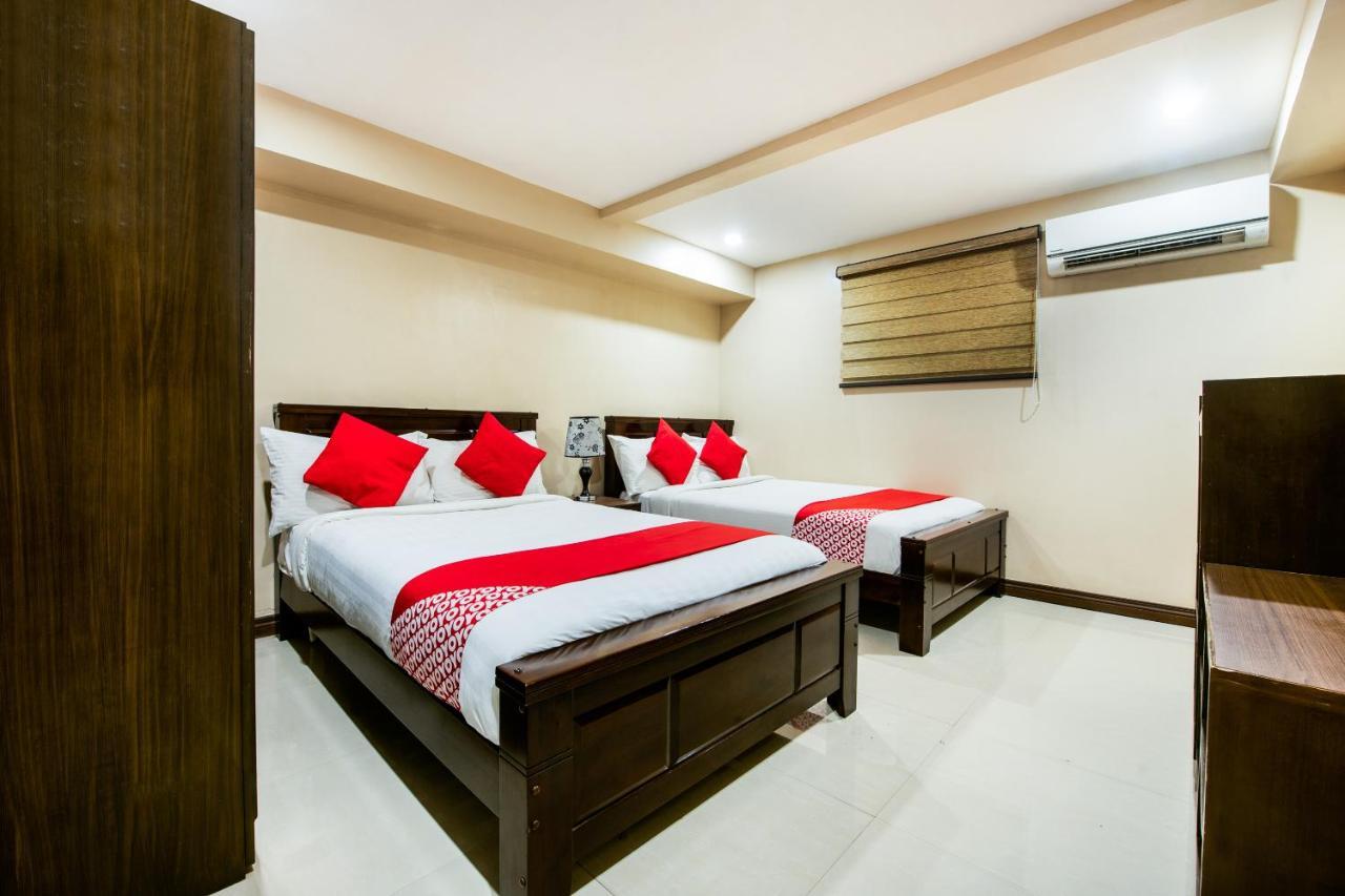 Oyo 419 La Scala Residences Manilla Buitenkant foto